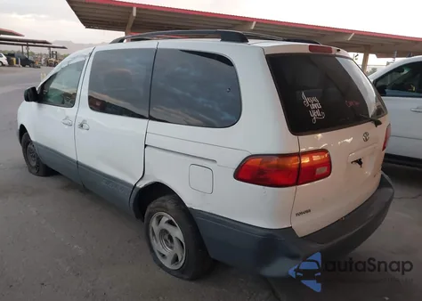 1999 Toyota Sienna Le z USA, uszkodzony, nr VIN 4T3ZF13C9XU138059